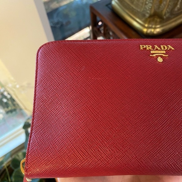 Authentic Prada Red Saffiano Leather Wallet Clutch - Picture 6 of 8